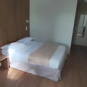 https://chez-yves.midi-pyreneeshotels.com