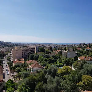 https://hotel-la-cle-du-sud.fr-provencehotel.com